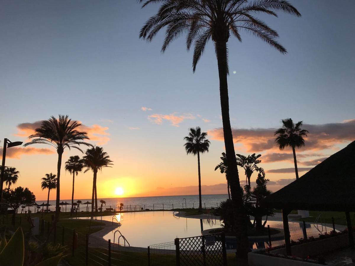 Mi Capricho 4B Beachfront - Apartment With Sea View - Costa Del Sol - Ла Кала де Михас Екстериор снимка