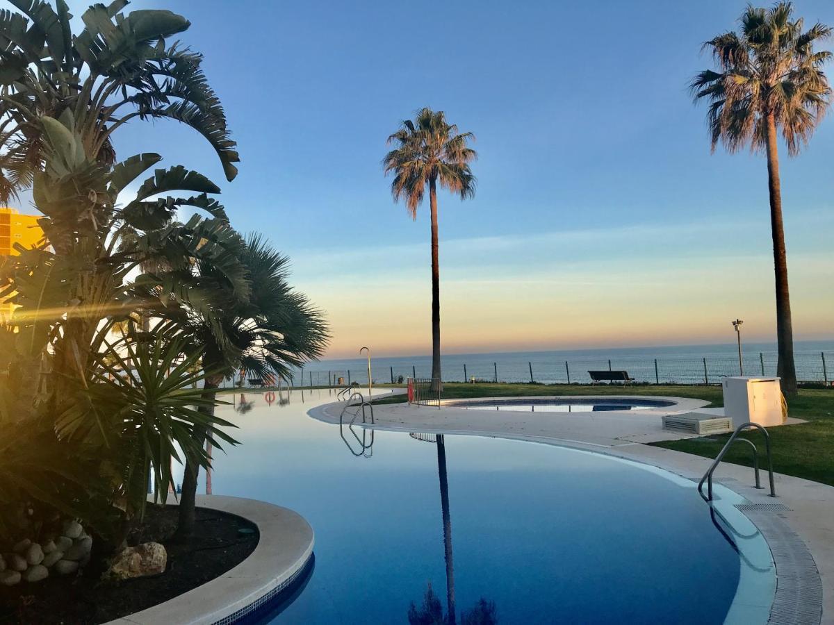 Mi Capricho 4B Beachfront - Apartment With Sea View - Costa Del Sol - Ла Кала де Михас Екстериор снимка
