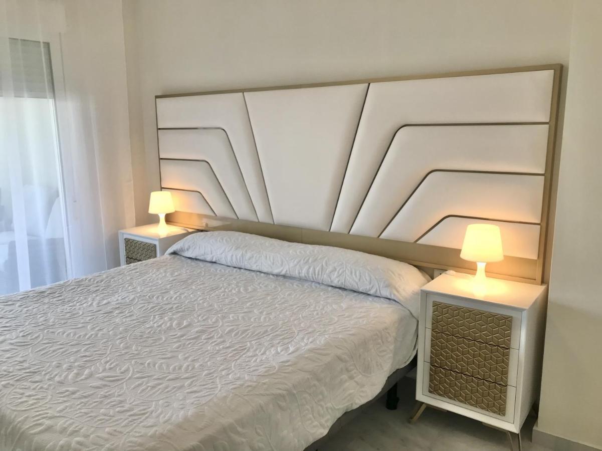 Mi Capricho 4B Beachfront - Apartment With Sea View - Costa Del Sol - Ла Кала де Михас Екстериор снимка