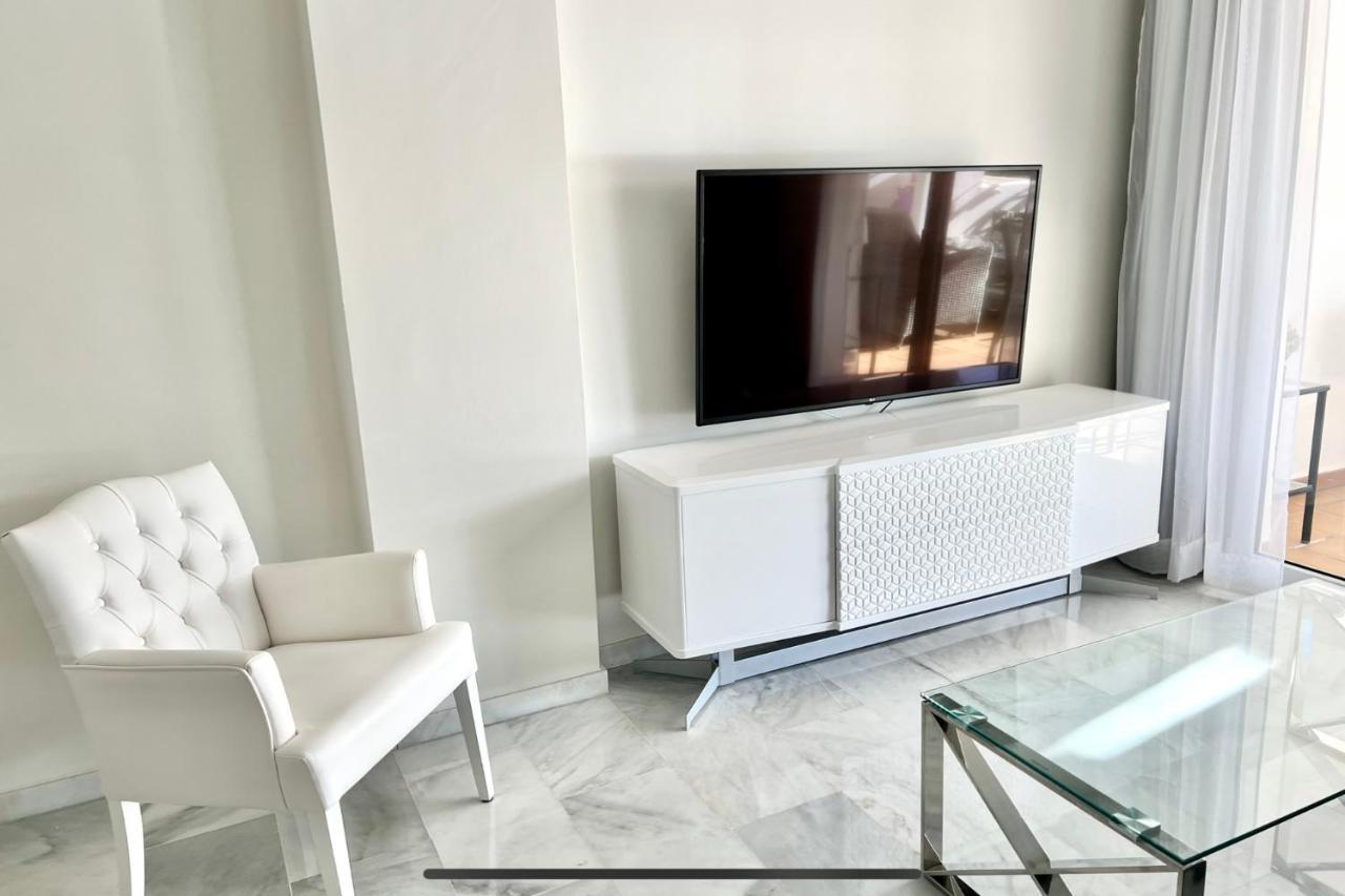 Mi Capricho 4B Beachfront - Apartment With Sea View - Costa Del Sol - Ла Кала де Михас Екстериор снимка